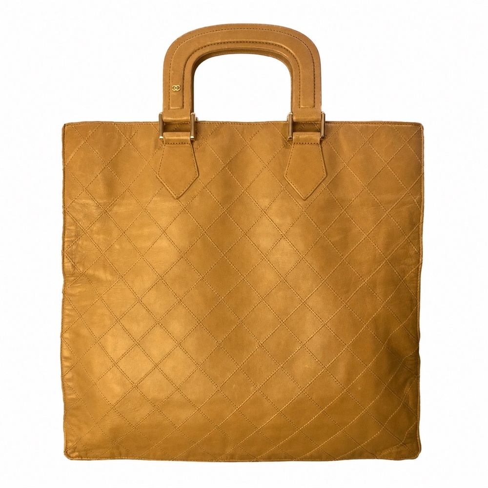 CHANEL Diamond Quilted Tan Leather Tote Bag Fully Lined with Zipper Pocket